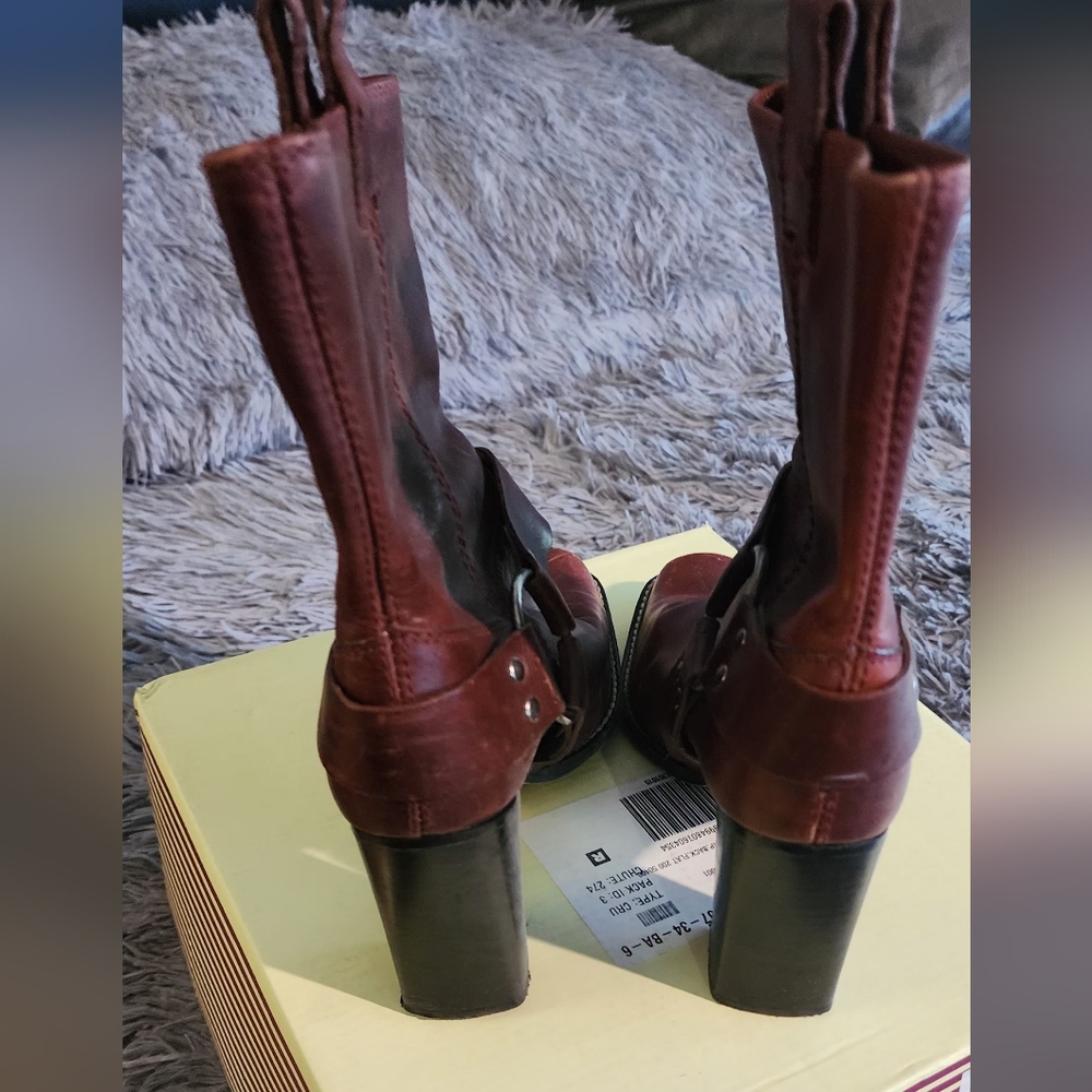 Women's Burgundy Leather Heeled Boots - Picture 2 of 9